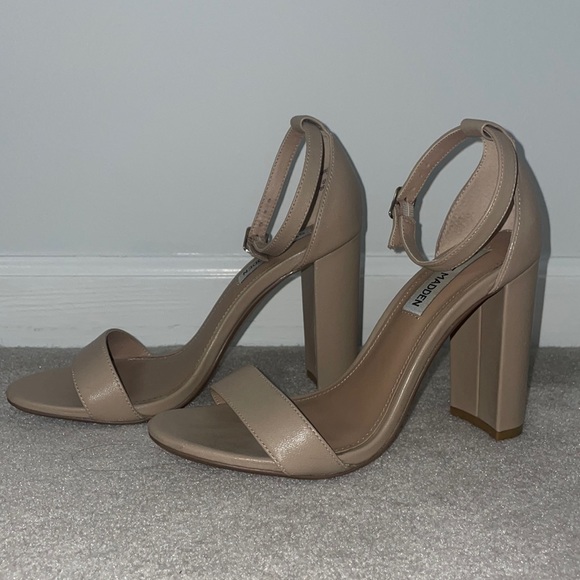 Steve Madden beige heels - Picture 1 of 3